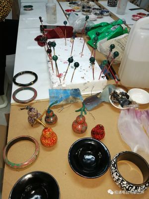 一針一線繡出錦繡前程 走進云南滇繡產(chǎn)業(yè)，看非遺技藝如何點亮扶貧之路